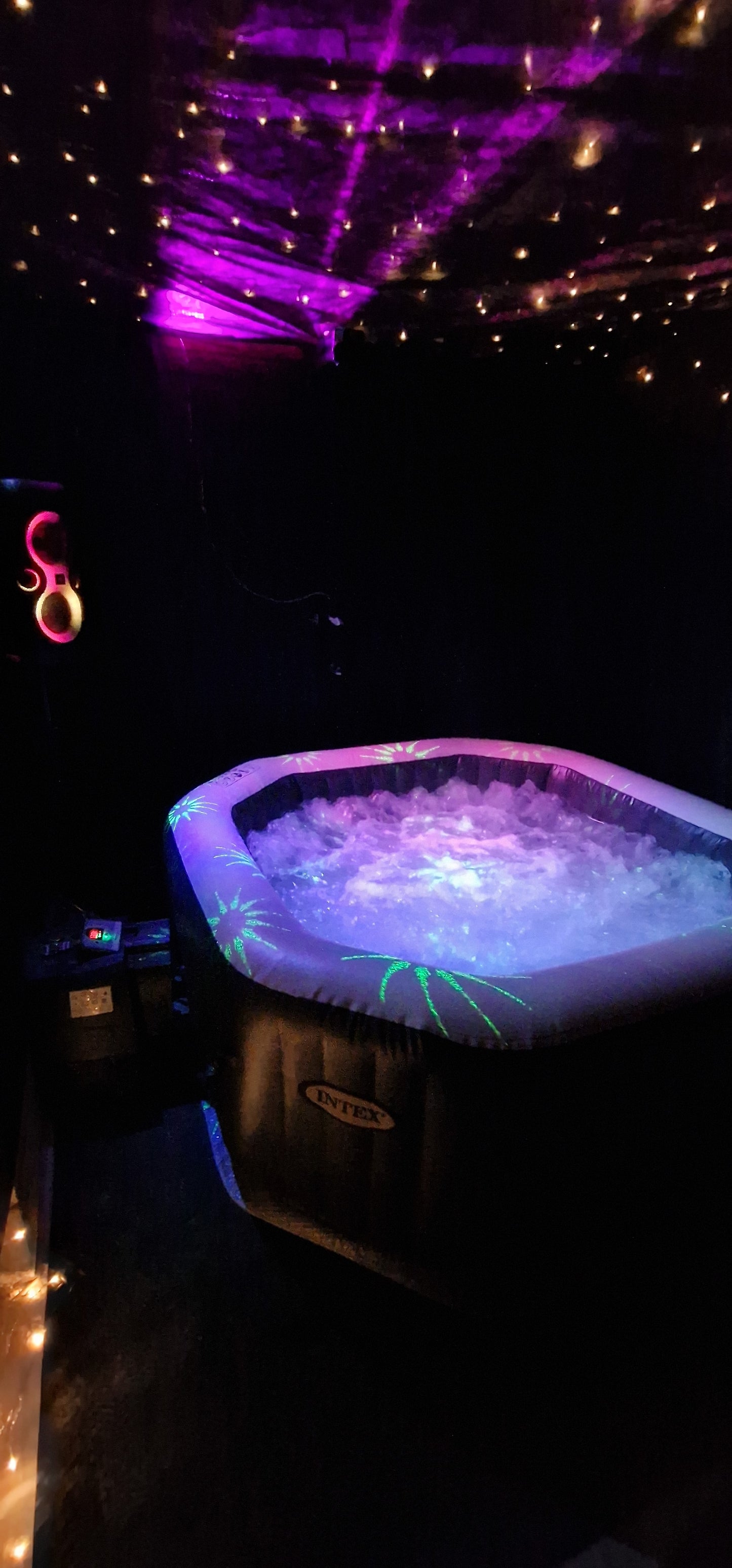 4 Person Octagonal Hot Tub with Gazebo & Fairy Lights