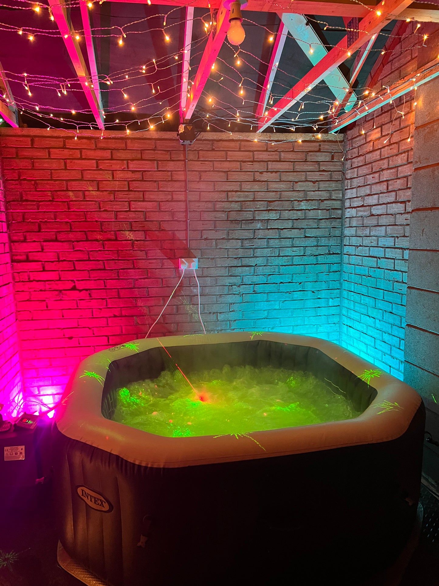 4 Person Octagonal Hot Tub with Gazebo & Fairy Lights